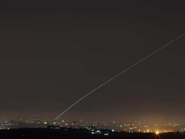 ВВС ЦАХАЛа в ответ на ракетный обстрел Израиля нанесли удары по сектору Газы