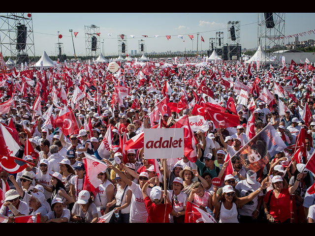 Демонстрации в Турции против Эрдогана