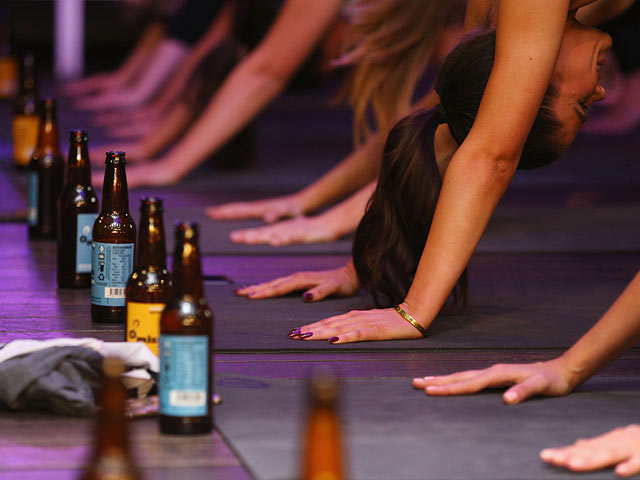 "Пивная йога": необычная тренировка в Австралии