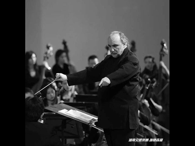 9 августа в зале "Гармония" в Иерусалиме состоится творческий вечер-концерт Михаила Аркадьева