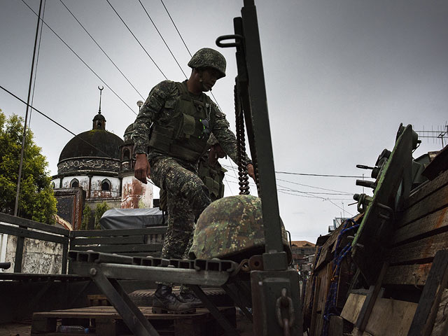 На военном положении: будни жителей Филиппин