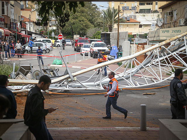     В Тель-Авиве обрушился подъемный кран, нет пострадавших (иллюстрация)