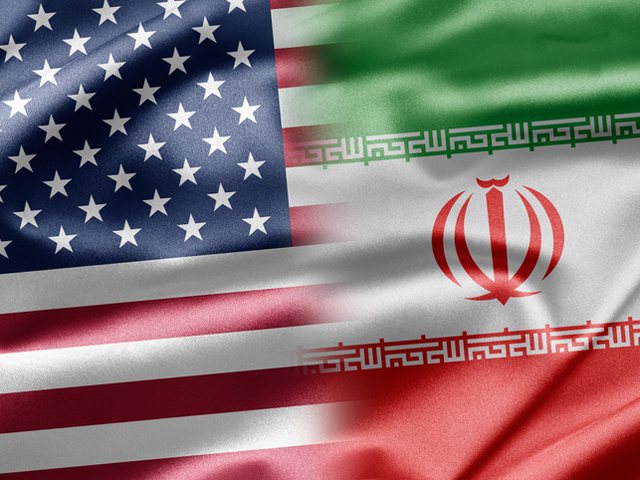 Тегеран назвал провокацией предупредительный огонь корабля ВМС США по иранскому судну