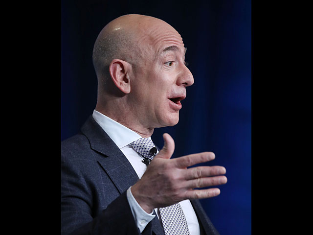 Основатель Amazon Джефф Безос признан самым богатым человеком в мире    