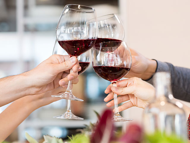 Датские ученые: регулярное употребление алкоголя снижает риск развития диабета    