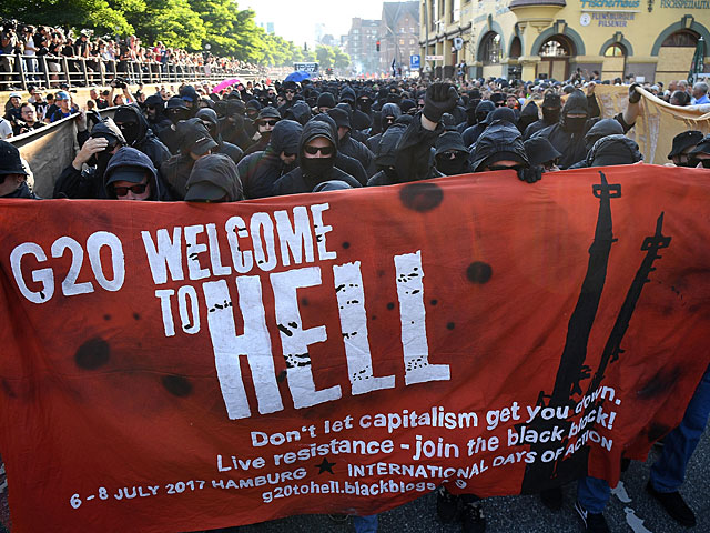 "Добро пожаловать в ад": в Гамбурге произошли столкновения между антиглобалистами и полицией    