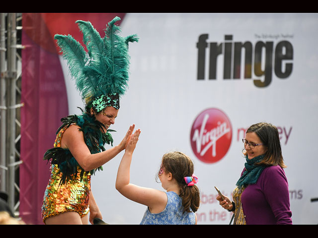 Фестиваль "Фриндж" в Эдинбурге