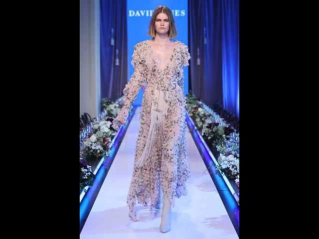 David Jones: дефиле с поцелуями и королевой красоты