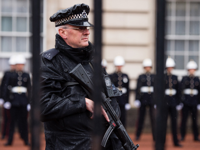 Полиция возле Букингемского дворца