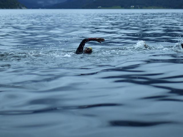 Польский спортсмен переплыл Балтийское море за 28.5 часов