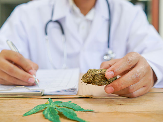 врачи выписывают марихуану
