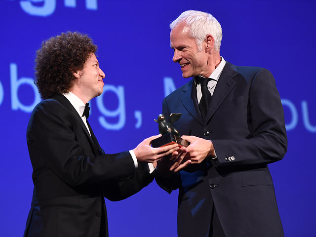 Мартин Макдонах (справа) на церемонии награждения  74-ого Венецианского кинофестиваля. 9 сентября 2017 года