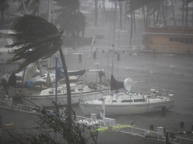 Ураган "Ирма" бушует на побережье США  
