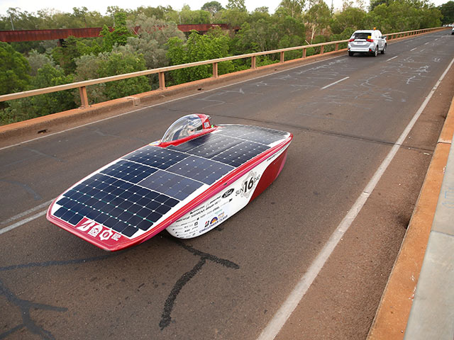 World Solar Challenge: на электромобиле через всю Австралию