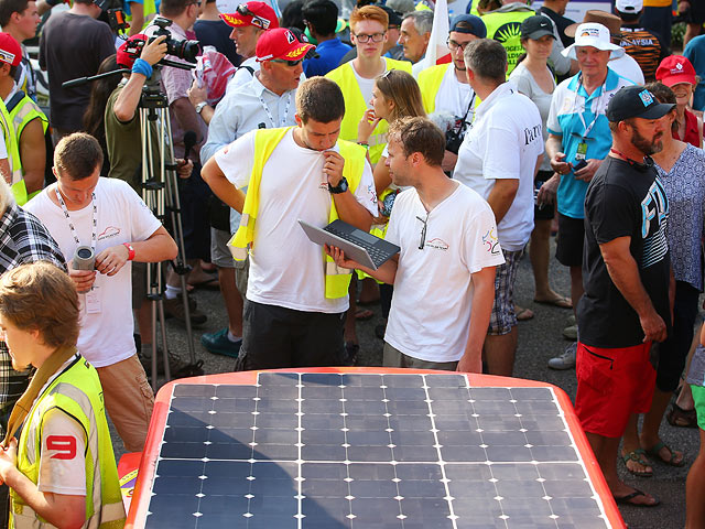 World Solar Challenge: на электромобиле через всю Австралию