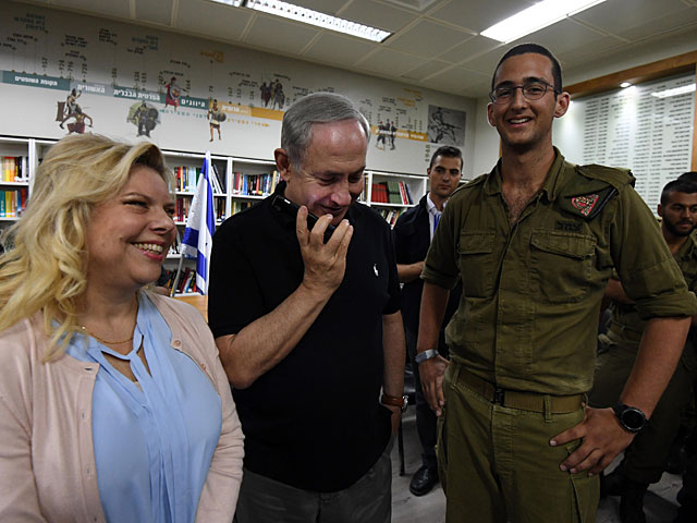Мать солдата-одиночки, позвонив сыну на базу, поговорила с главой правительства Израиля    