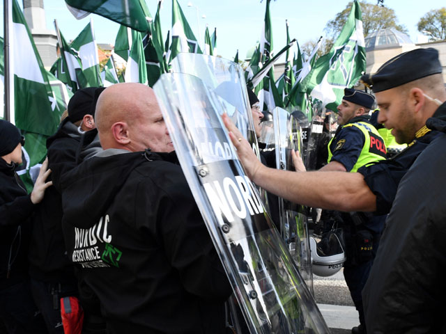 Шведские неонацисты вышли на марш в Судный день, несмотря на негодование еврейской общины