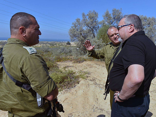 Министр обороны Авигдор Либерман побывал в расположении дивизии Газы