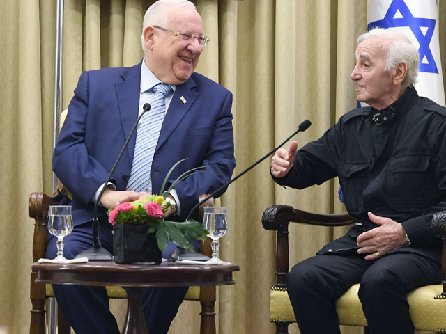 Реувен Ривлин и Шарль Азнавур. Иерусалим, 26 октября 2017 года