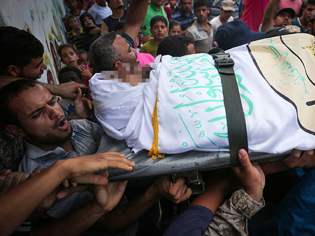 В Газе хоронят боевиков, погибших при подрыве туннеля  