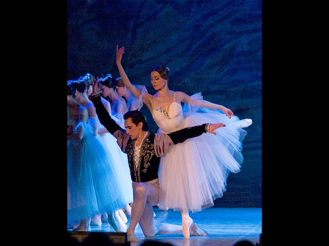 В Израиль "Русский балет" привозит два спектакля &#8211; "Лебединое озеро" и "Жизель"