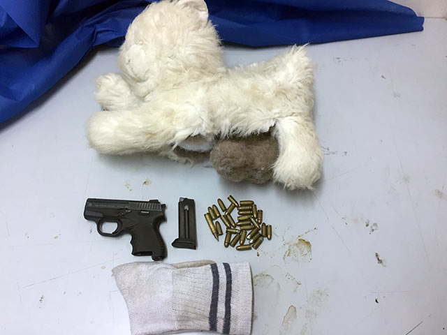 В деревне Шуэйка было обнаружено оружие, спрятанное в мягкую игрушку  