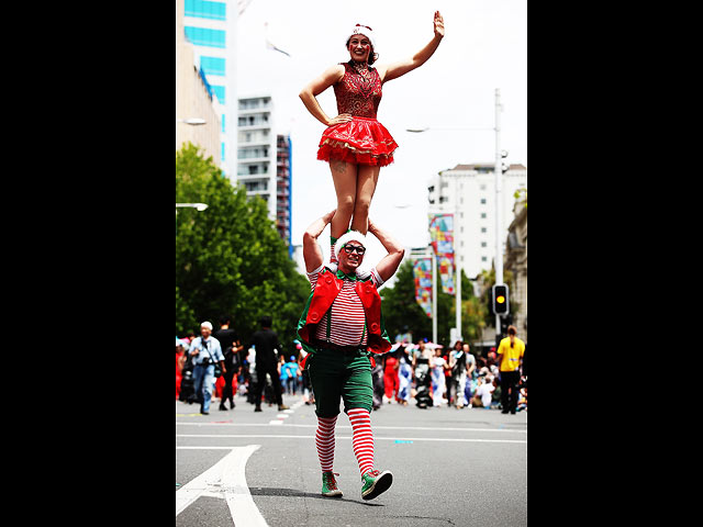 Рождественский парад в Окленде