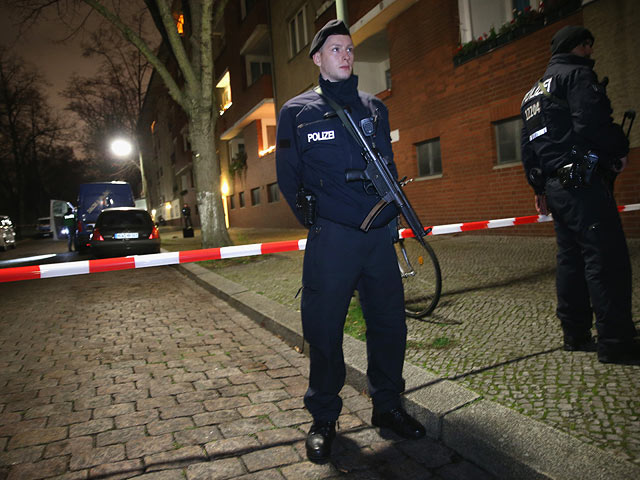 Наезд автомобиля на людей в Нижней Саксонии: полиция не исключает теракт    