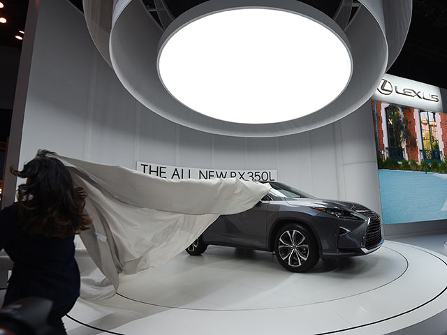 Автосалон в Лос-Анджелесе: модели скорого будущего