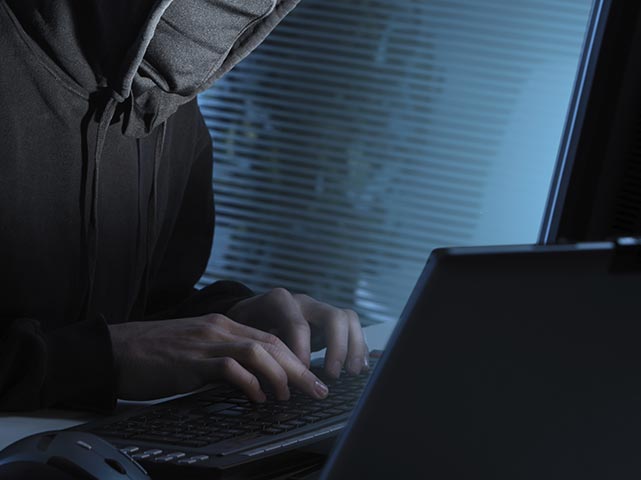 Иск против банка "Йерушалаим": данные клиентов утекли в Darknet    