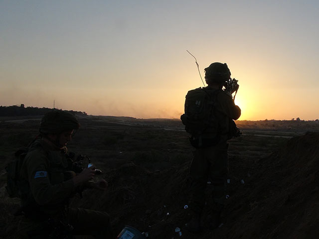 Обстрел из Газы. Ракета сбита "Железным куполом" над Сдеротом