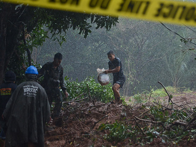 Тропический шторм на Филиппинах; десятки погибших и пропавших без вести