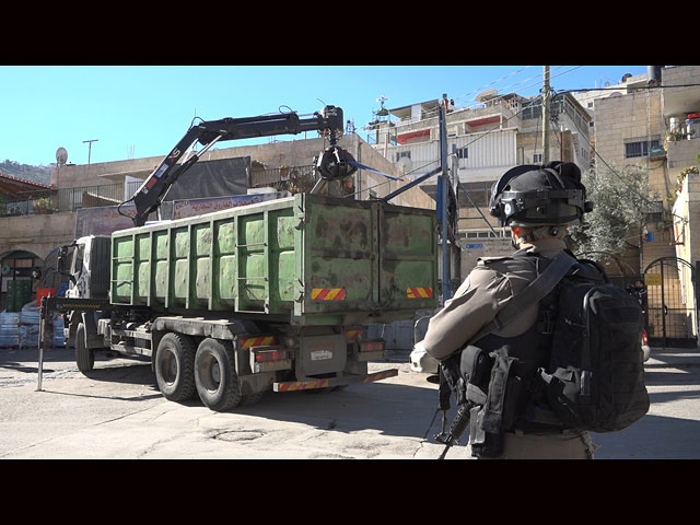 В иерусалимском районе Сильван полиция провела операцию под кодовым номером 700  
