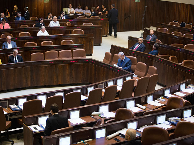 Оппозиция попыталась провалить закон, воспользовавшись участием депутатов в похоронах Разиэля Шеваха  