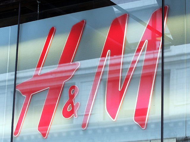 "Манкигейт": борцы с расизмом громят магазины H&M в ЮАР   