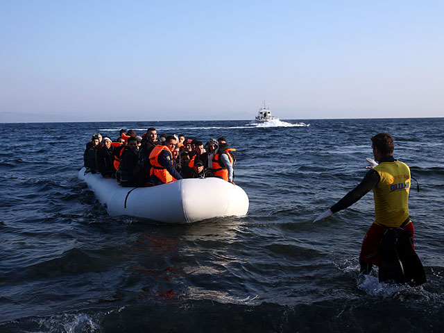 Семеро мигрантов утонули на пути к Канарским островам  