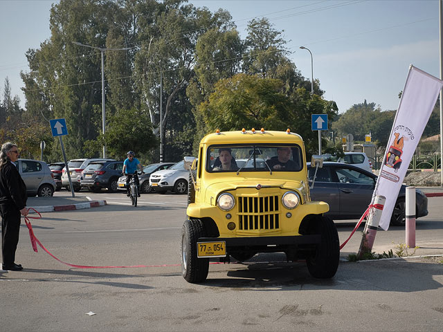 Выставка коллекционных автомобилей в Мишмар а-Шарон