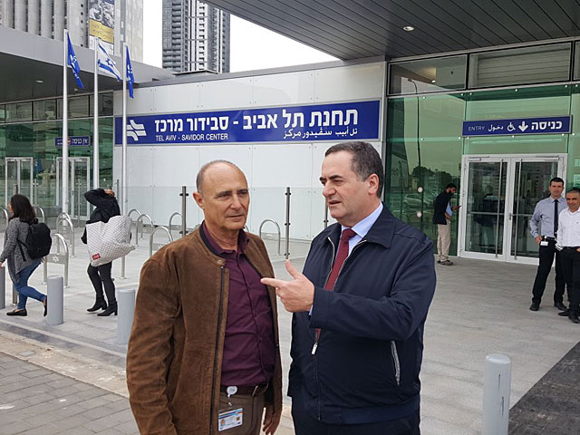 Министр транспорта и разведки Исраэль Кац и гендиректор Управления железных дорог Израиля Шахар Аялон