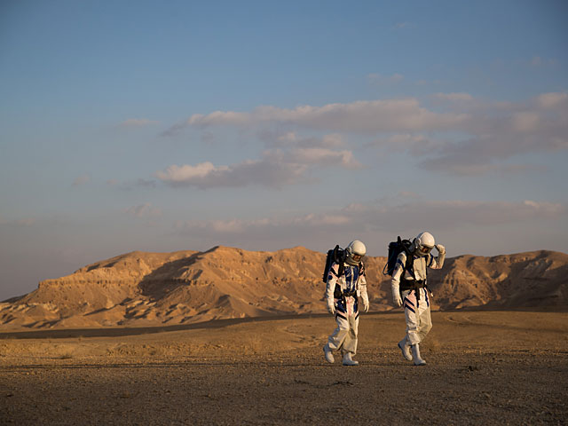 В израильской пустыне проходит симуляция экспедиции на Марс