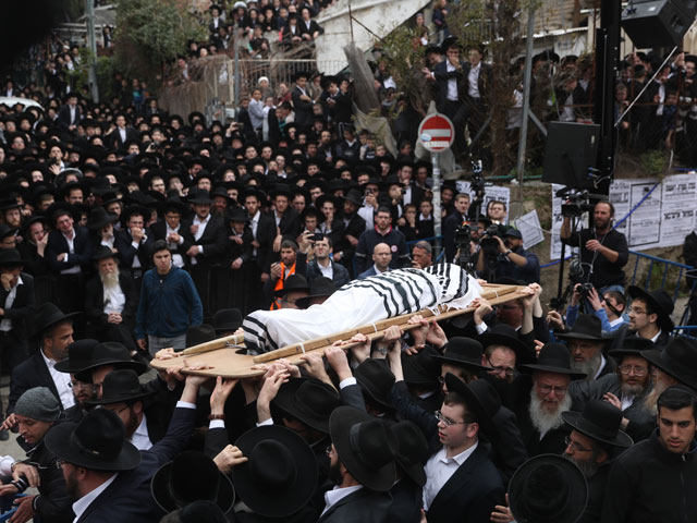 Десятки тысяч пришли на похороны раввина Ойербаха в Иерусалиме