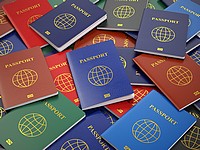 Мошенники открыли в Петербурге "консульство" несуществующей страны и торговали паспортами