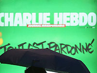 Charlie Hebdo о выборах в РФ: марионетка Собчак и Навальный с повязкой на глазах