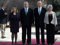 Биньямин Нетаниягу и Эхуд Ольмерт с женами в 2009 году