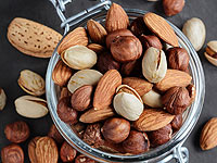 Регулярное употребление орехов снижает риск возникновения мерцательной аритмии  
