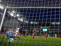 "Бавария" забила шесть мячей и вышла в финал Кубка Германии