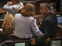 Лапид и Ливни прогуляли большую часть заседаний комиссии по обороне и ее подкомиссий