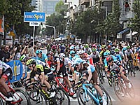Победителем второго этапа "Джиро д`Италия" стал Элия Вивьяни. Израильская команда набрала очки