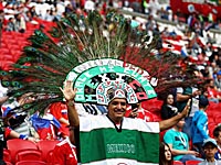 Перед отъездом на чемпионат мира мексиканские футболисты устроили оргию с 30 проститутками