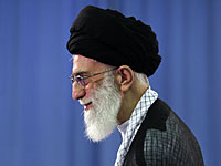 Хаменеи: "Мы не призываем сбросить евреев в море, нечестивец Нетаниягу лжет"
