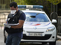 В Париже из здания, в котором удерживаются заложники, вышли двое мужчин
